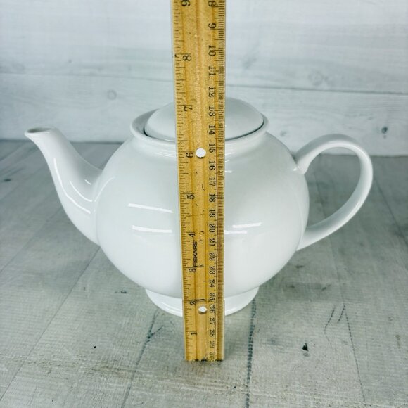 Pottery Barn THE GREAT WHITE COLLECTION Solid 7 Cups Stoneware Lidded Teapot - Picture 11 of 16